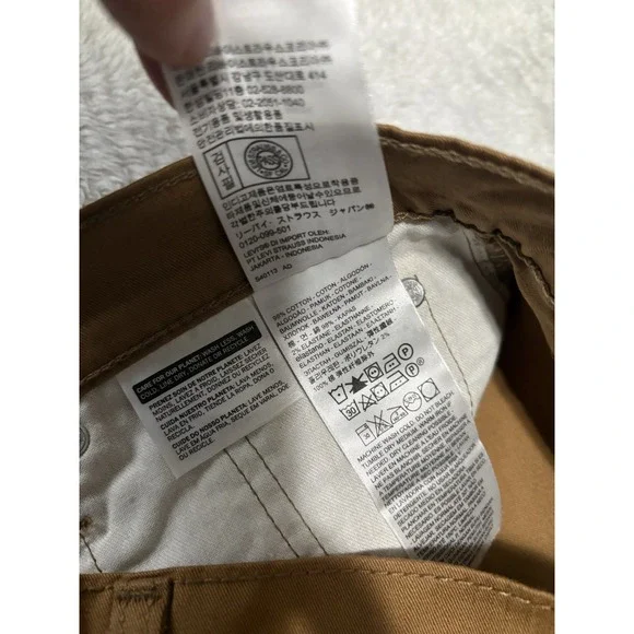 New Levi's 502 Taper Tan Khaki Pants Size 29x32 Stretch NWT - Picture 10 of 11